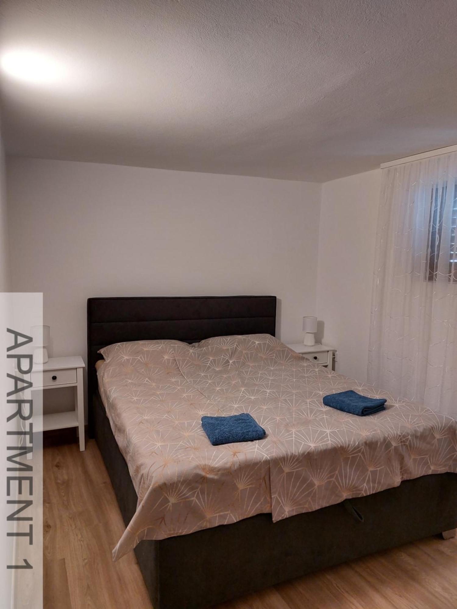 Apartmani Denis Стара Башка Экстерьер фото